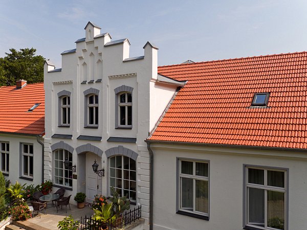 Керамическая черепица Braas Гранат 15V, Naturrot