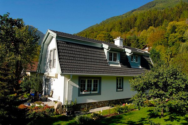 Керамическая черепица Tondach Landdach Verschiebeziegel, Черный антрацит