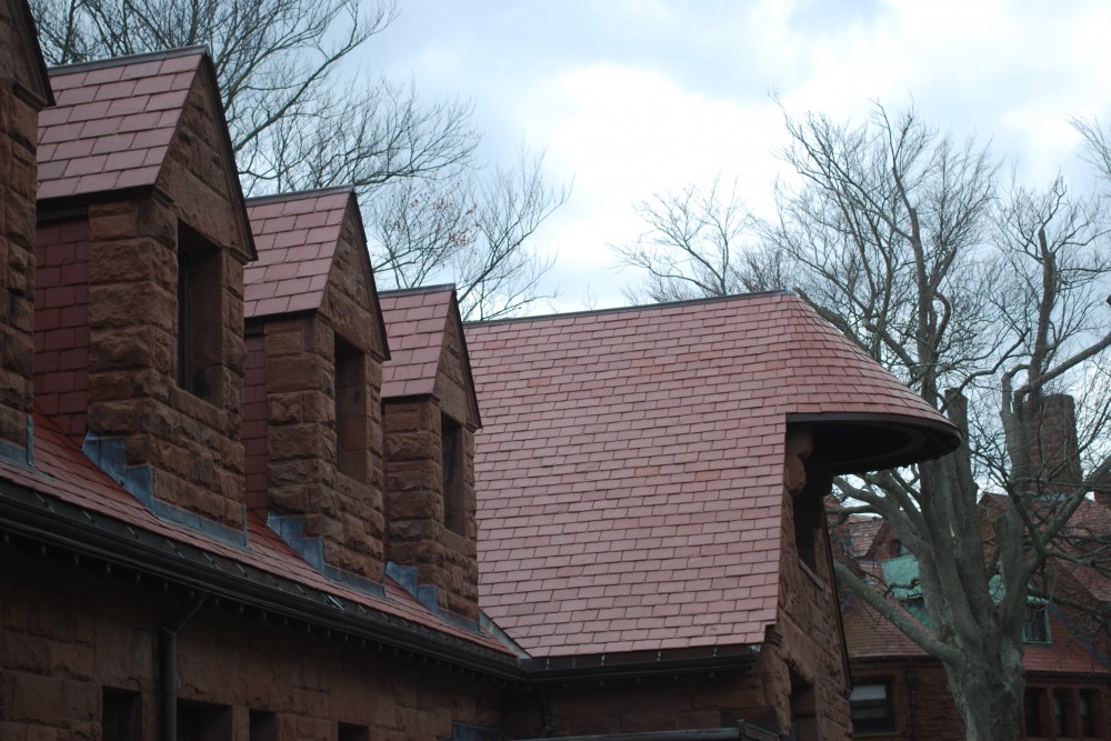 Сланцевая кровля Vermont, неизменный красный