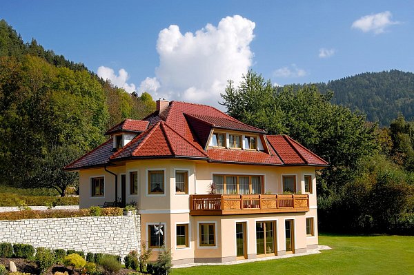 Керамическая черепица Tondach Biber Amadeus, Натуральный красный