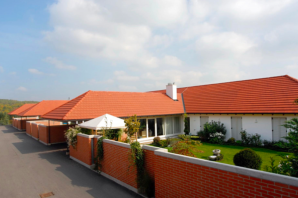 Керамическая черепица Tondach Figaro, Натуральный красный