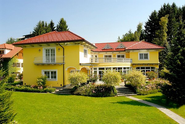 Керамическая черепица Tondach Biber Amadeus, Натуральный красный