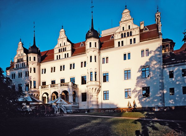 Керамическая черепица Creaton Biber Sakral Rundschnitt, Натуральный красный