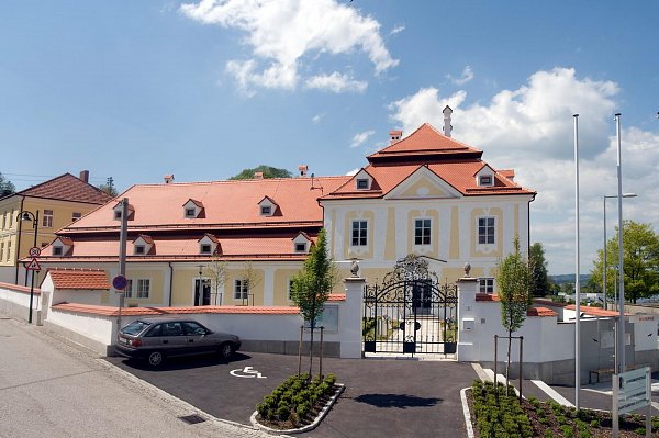 Керамическая черепица Tondach Biber, Натуральный красный