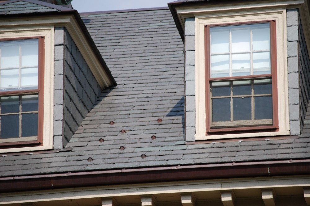 Сланцевая кровля Vermont, неизменный зелено-пурпурный