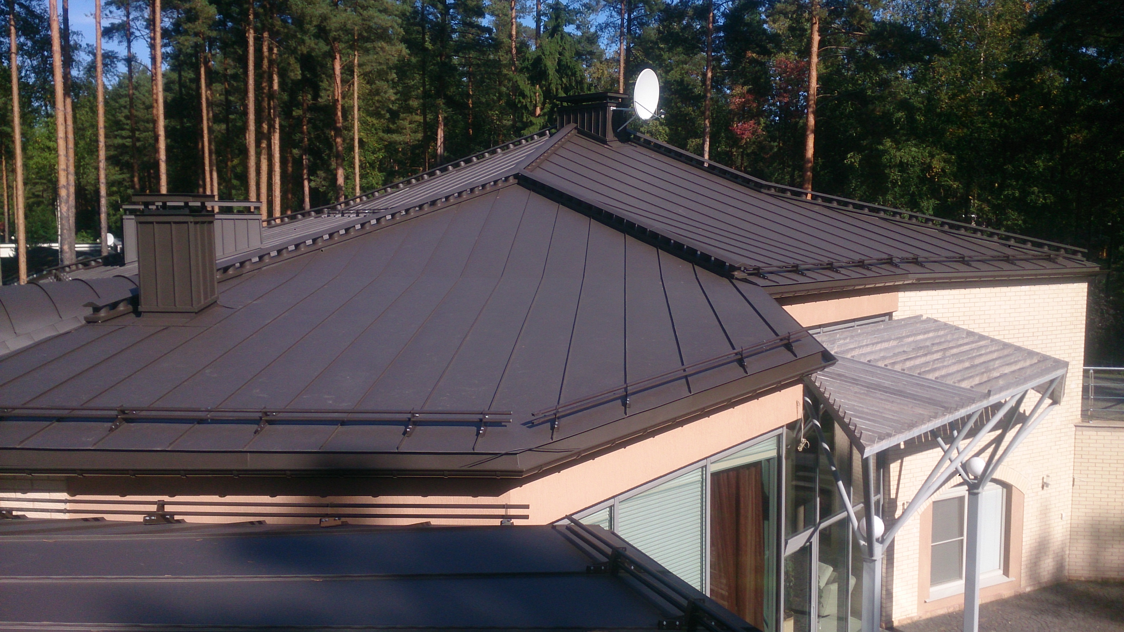 Фальцевая кровля, Prefa - гладкая, коричневая