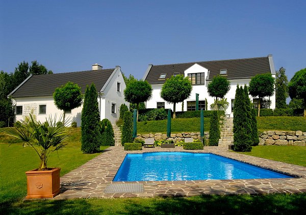 Керамическая черепица Tondach Biber, Черный антрацит