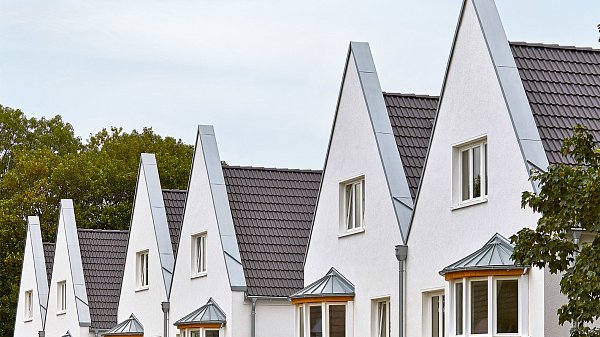 Цементно-песчаная черепица рядовая, ФП, Protegon Seidenmatt, Гранит, Braas