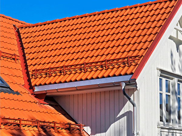 Цементно-песчаная черепица рядовая, Протектор, Красный, Braas