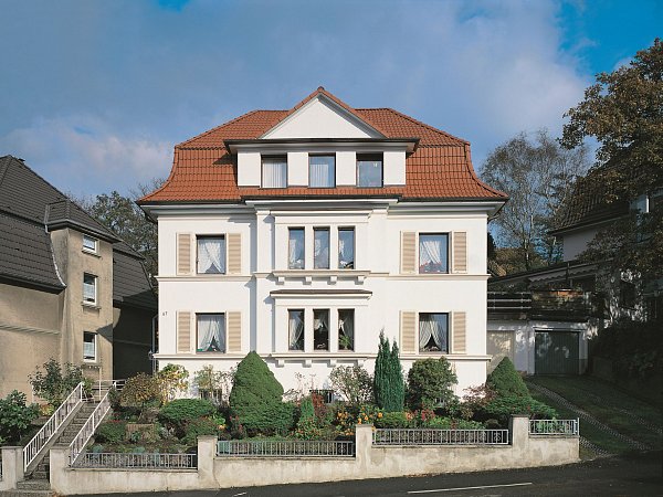 Цементно-песчаная черепица рядовая, ФП, Protegon Seidenmatt, Классический красный, Braas