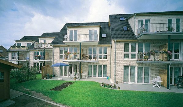 Цементно-песчаная черепица рядовая, Harzer Pfanne 7, Гранит, Braas