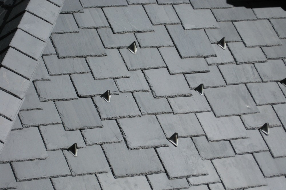 Сланцевая кровля Vermont, неизменный черный