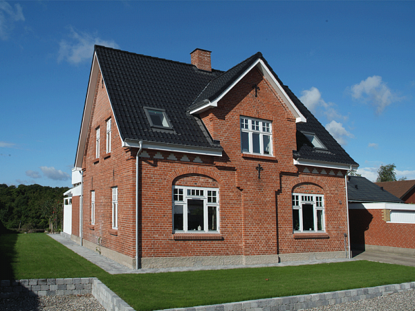 Цементно-песчаная черепица рядовая, Протектор, Черный, Braas