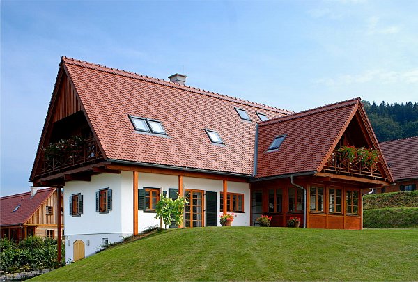 Керамическая черепица Tondach Biber, Красный