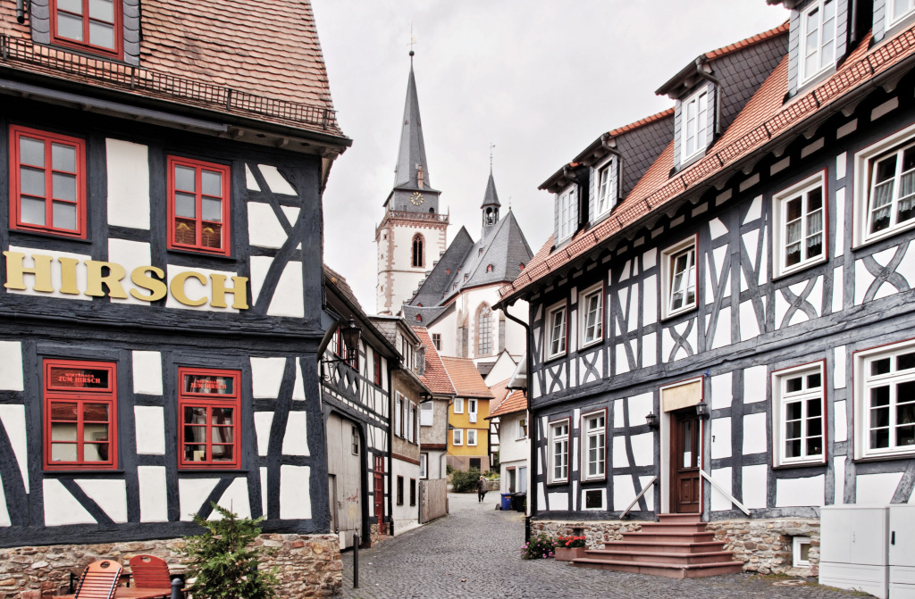 architecture-road-street-house-town-alley-city-wall-cityscape-downtown-facade-old-town-infrastructure-oberursel-neighbourhood-fachwerkhaus-truss-fachwerkh-user-urban-area-human-settlement-818214.jpg